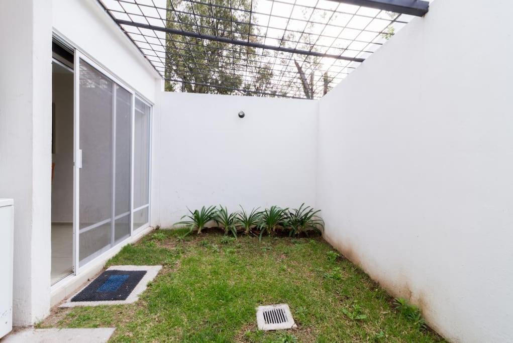 Casa Para Grupos Grandes Por El Iteso Guadalajara Eksteriør bilde